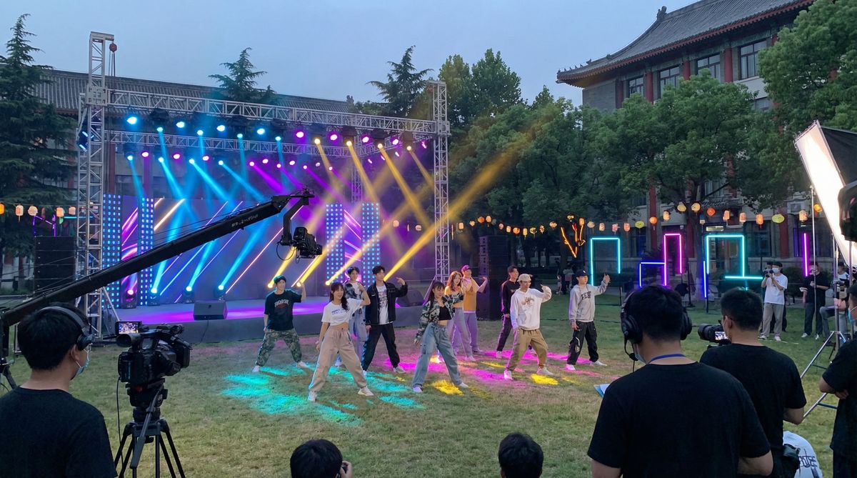 媚黑MV拍摄教程传媒校园音乐传媒制作